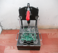 雷諾SUV汽車導(dǎo)航SD卡測(cè)試治具 雷諾SUV汽車導(dǎo)航SD卡測(cè)試治具